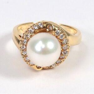 Vintage 18K Yellow Gold Diamond & Cultured Pearl Ring
